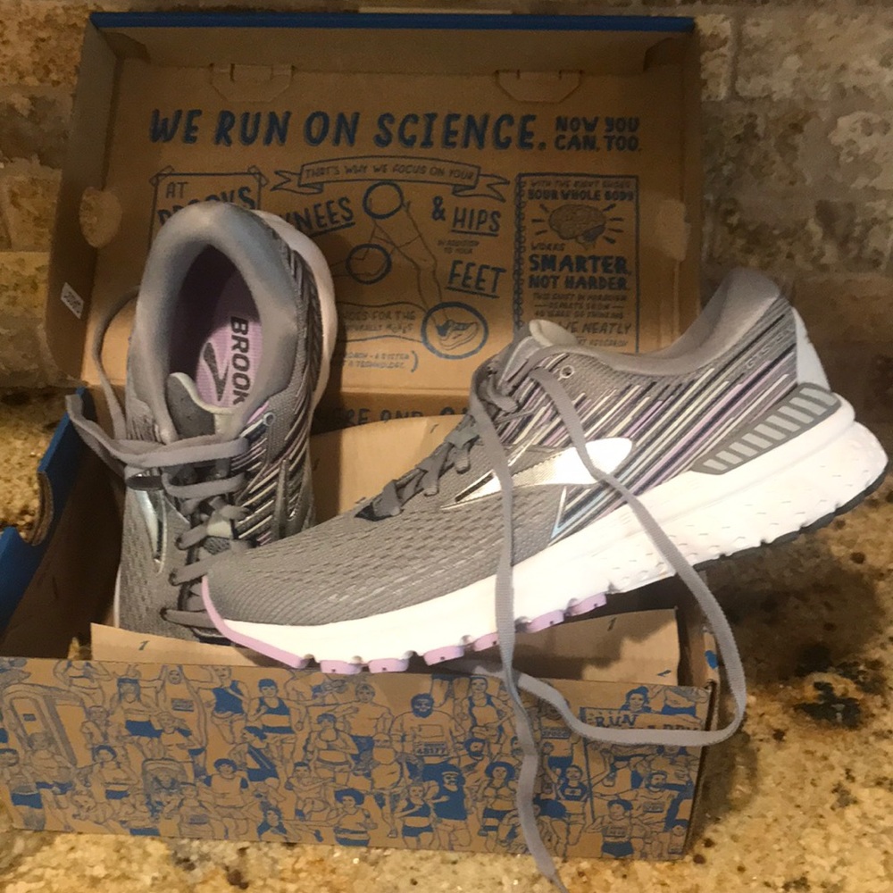 Brooks Adrenaline GTS 19
